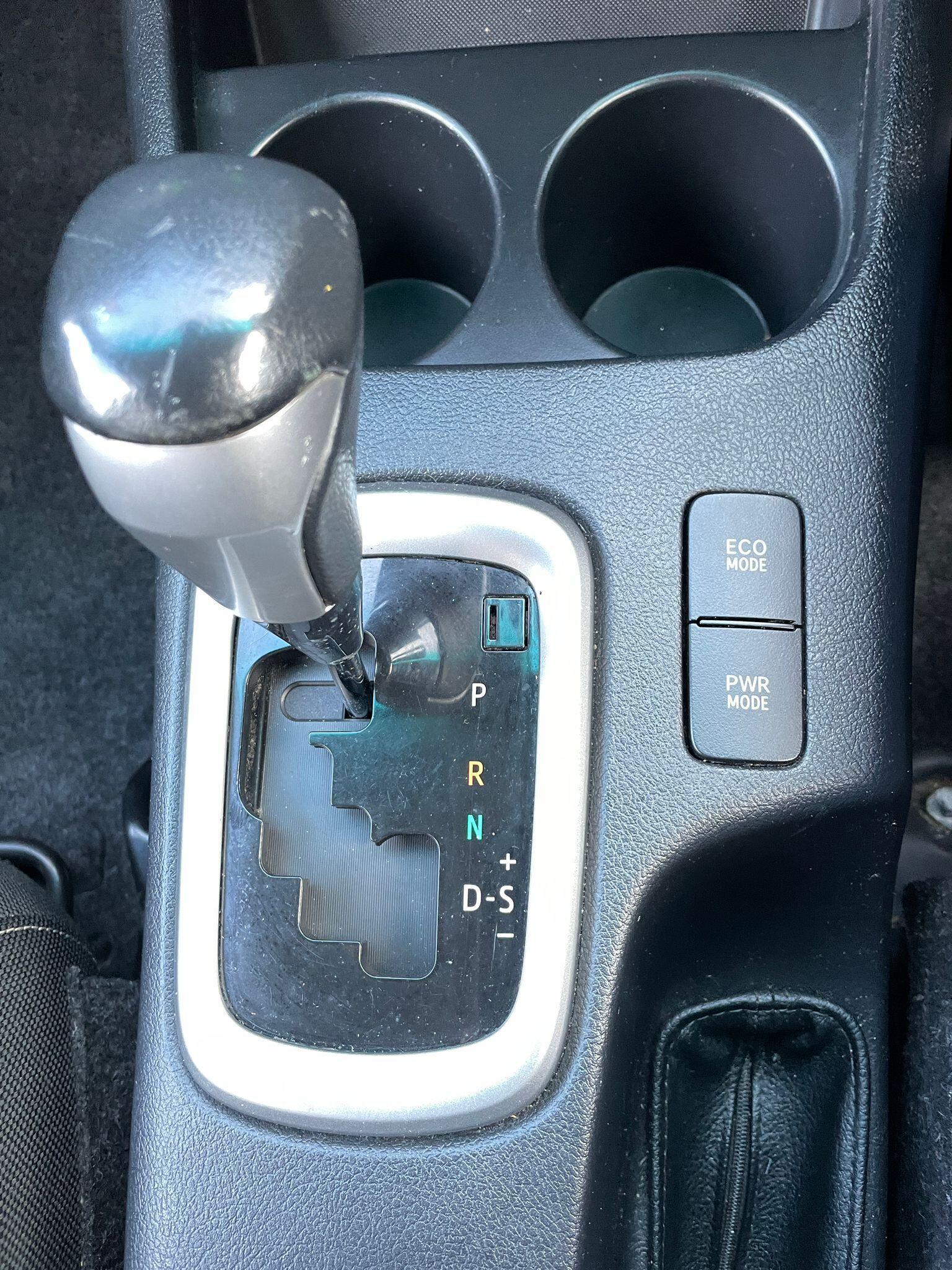 Toyota Hilux - image 19